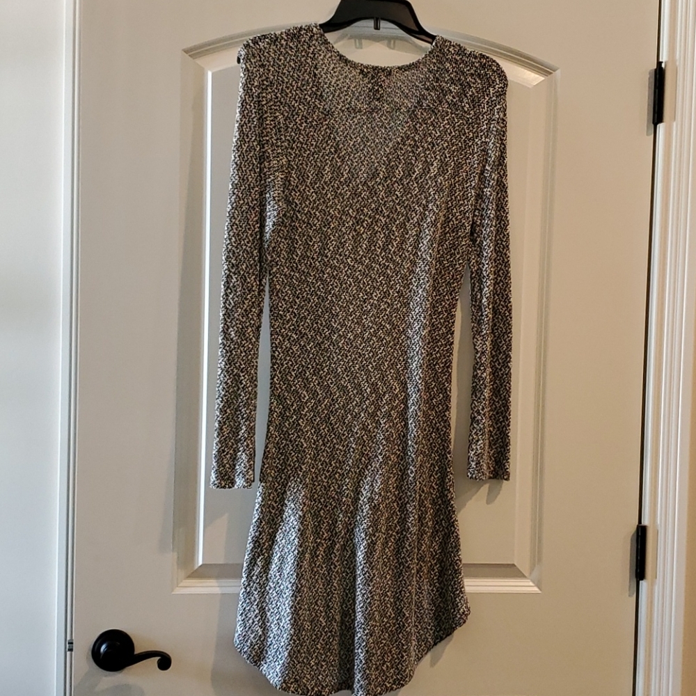 Sweater - Picture 4 of 4
